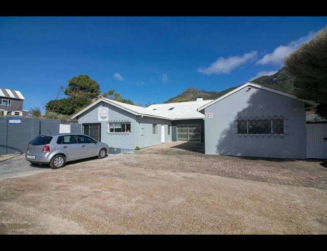 BUSINESS PROPERTY TO RENT IN BEACH ESTATE